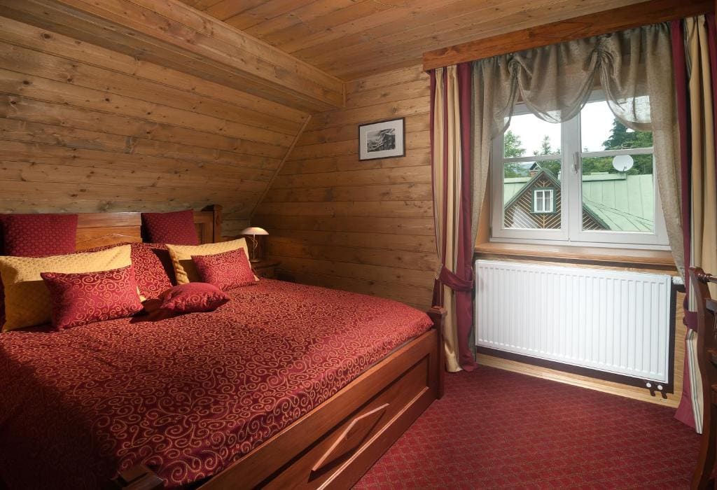 Deluxe Junior Suite room - Image 1
