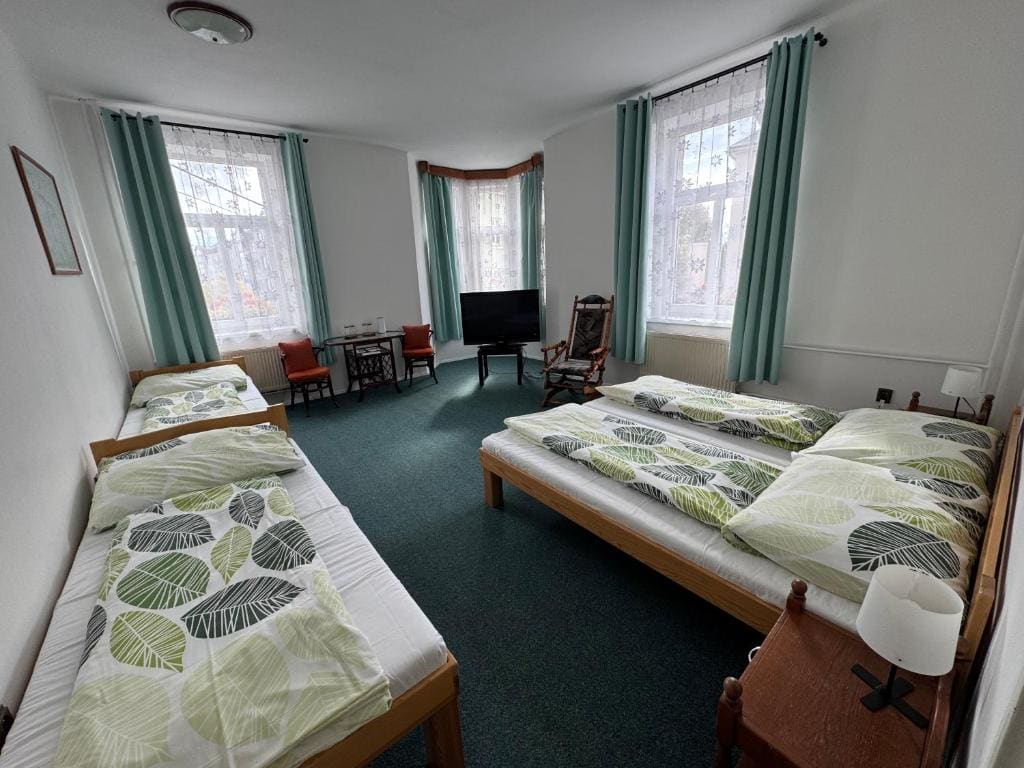 Quadruple Room room - Image 1