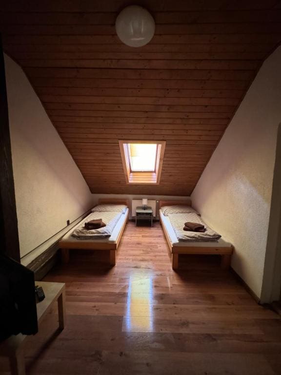 Twin Room room - Image 2
