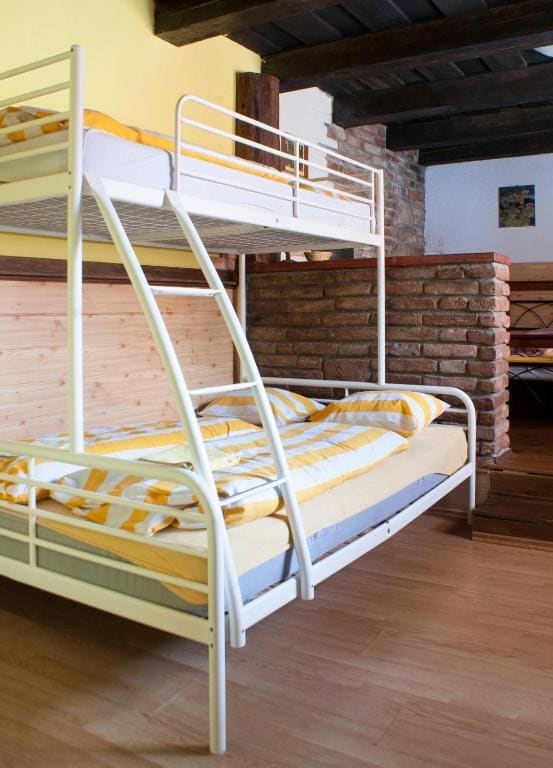 Quintuple Room room - Image 1