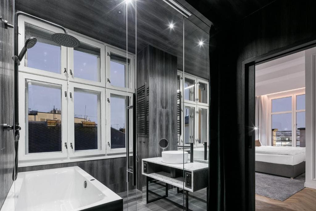 Superior Suite room - Image 3