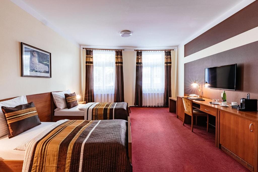 Superior Double or Twin Room room - Image 1