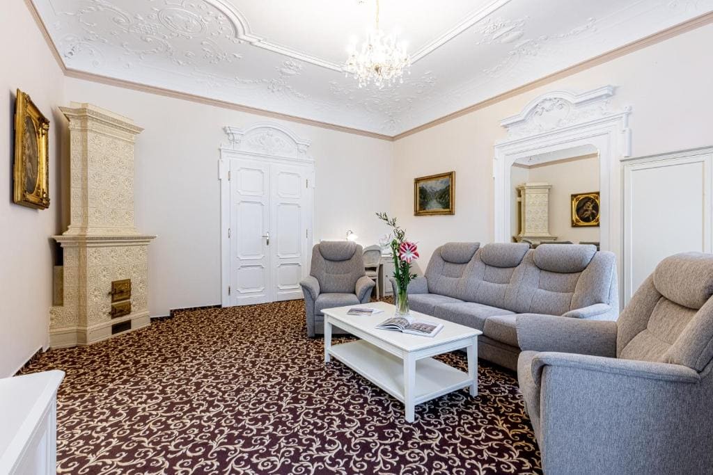 Deluxe Apartment room - Image 2