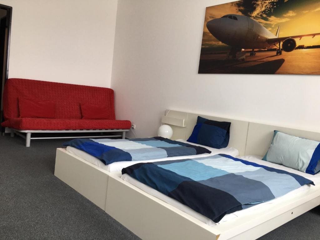 Triple Room - Accessible only from the Transit Area - Terminal 1 room - Image 2