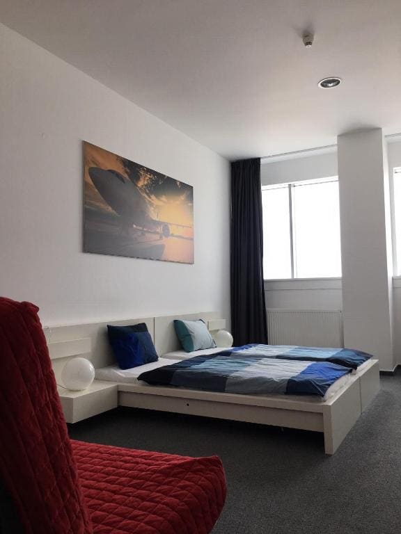 Triple Room - Accessible only from the Transit Area - Terminal 1 room - Image 3