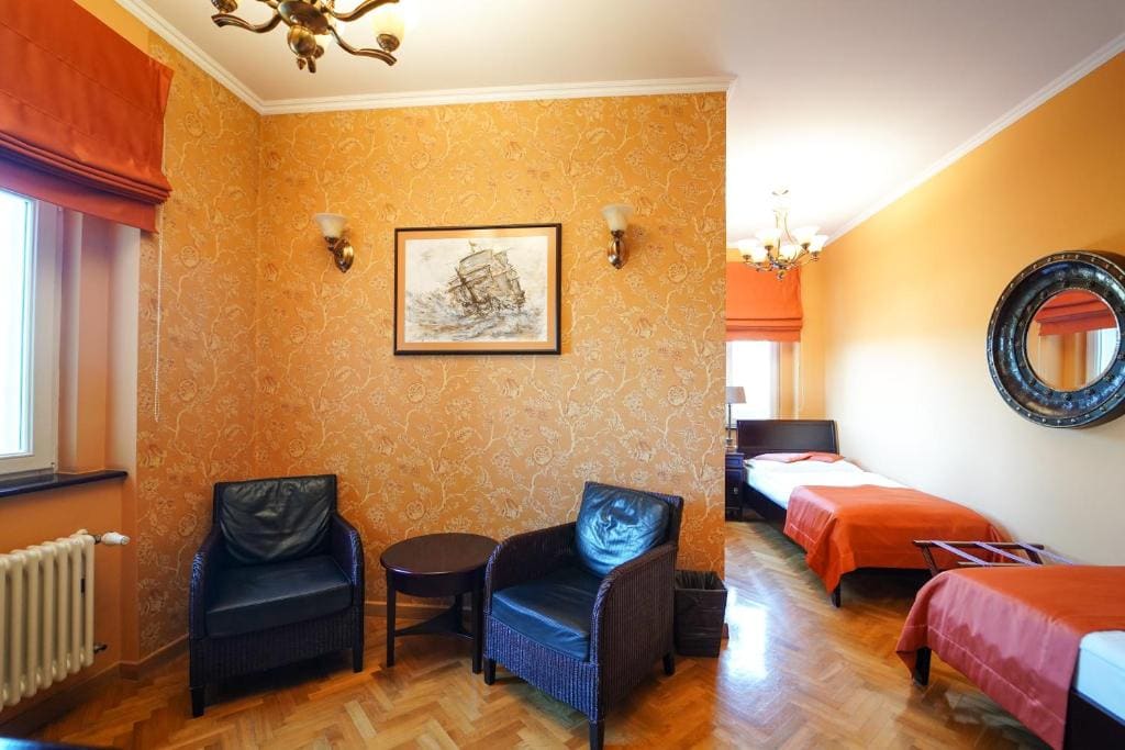 Standard Twin Room room - Image 1