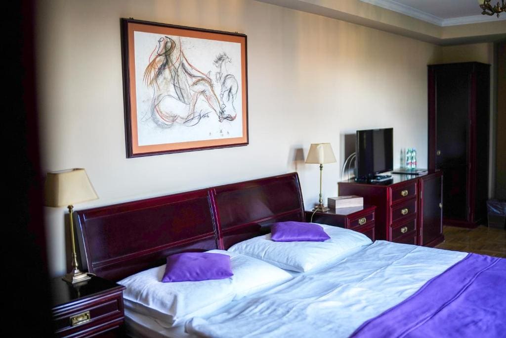 Superior Double or Twin Room room - Image 3