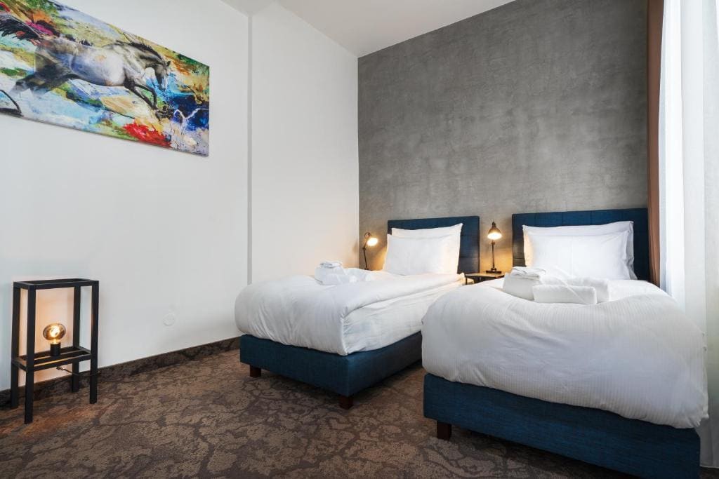 Deluxe Twin Room room - Image 1