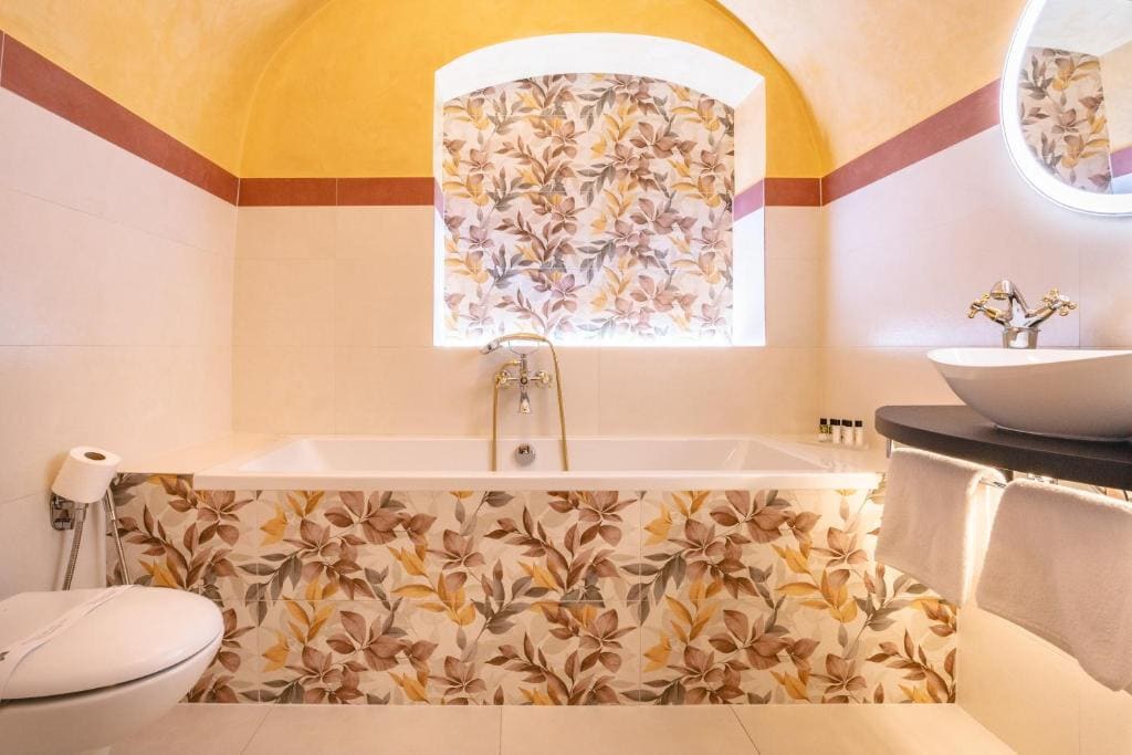 Suite room - Image 3