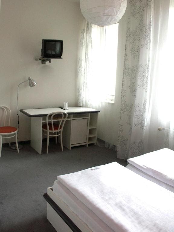 Double or Twin Room room - Image 3