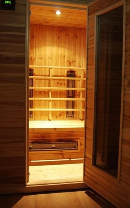 Deluxe Double or Twin Room room - Image 3