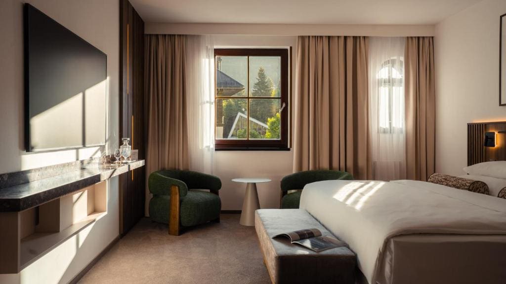 Superior Double Room room - Image 2