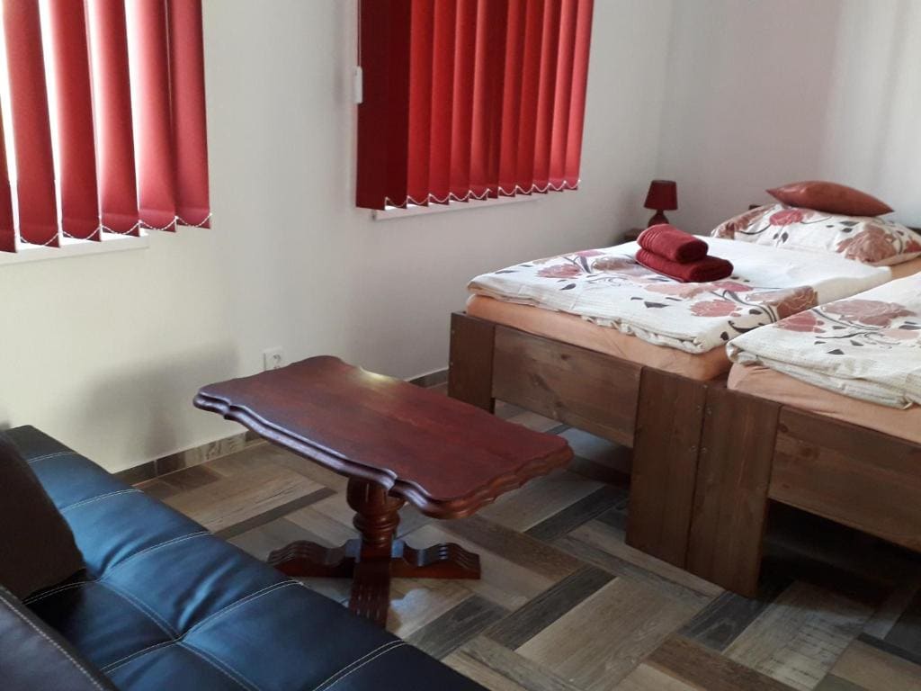 Family Junior Suite room - Image 1