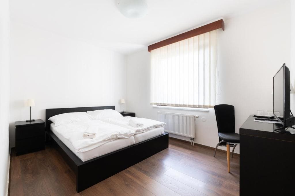Large Double Room room - Image 2