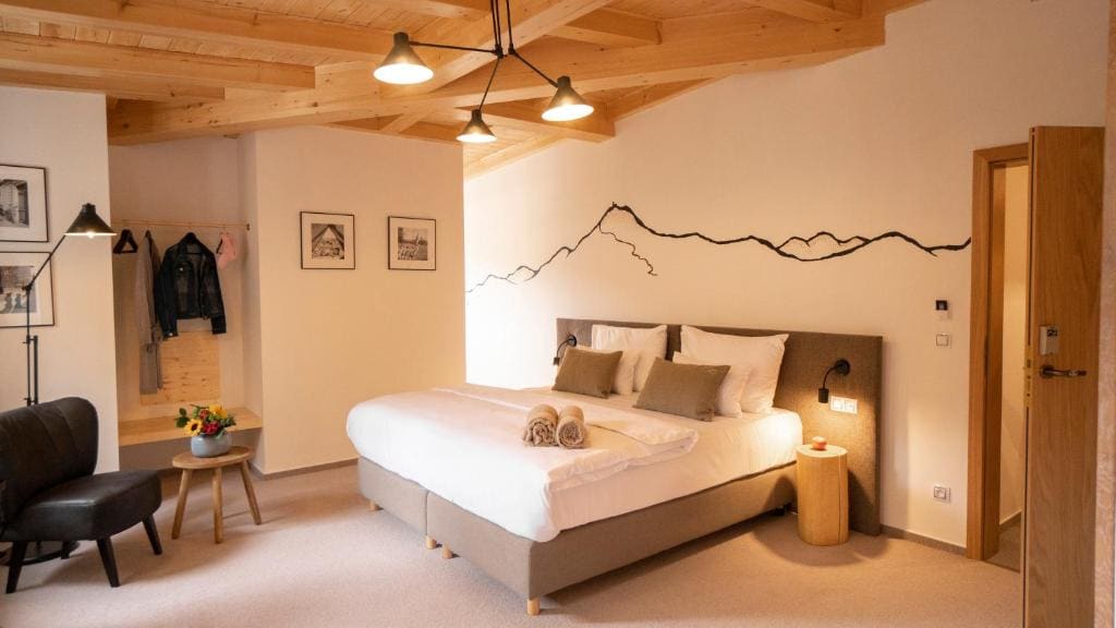 Deluxe Double or Twin Room room - Image 1