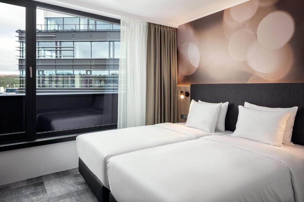 Comfort Twin Room room - Image 3