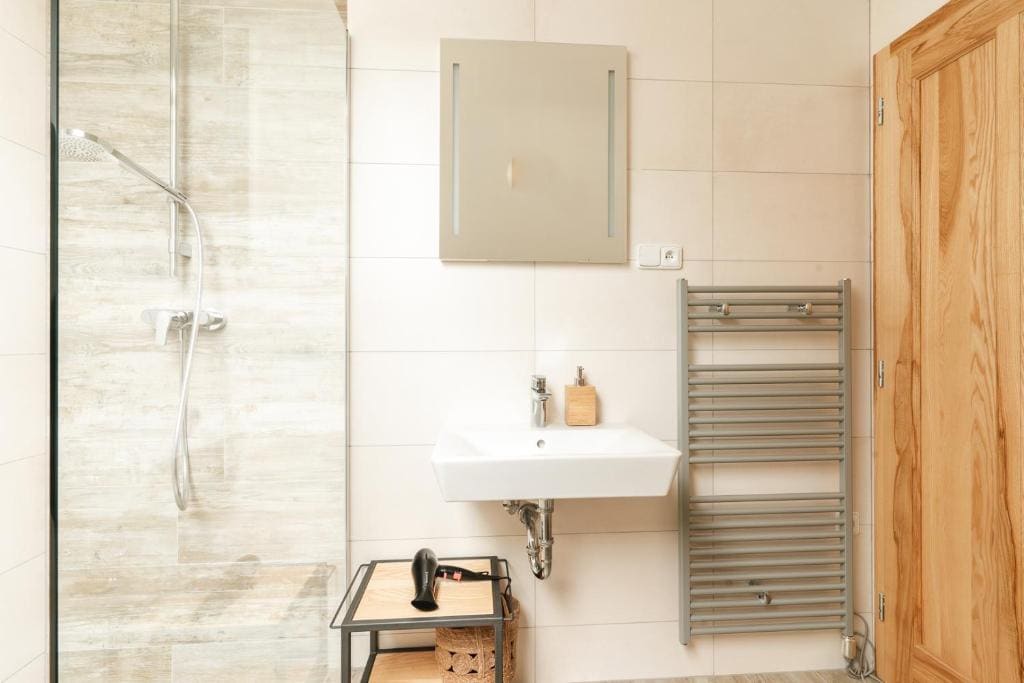 Double or Twin Room with Private Bathroom room - Image 3