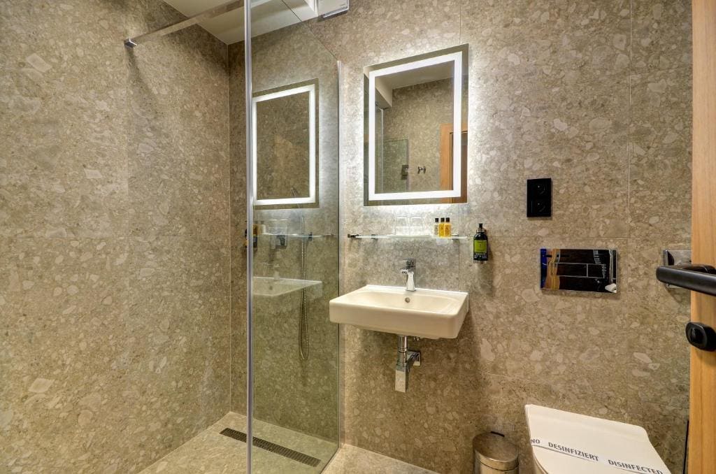 Double or Twin Room room - Image 2