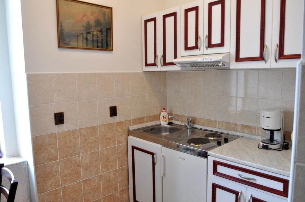 Apartment room - Image 1