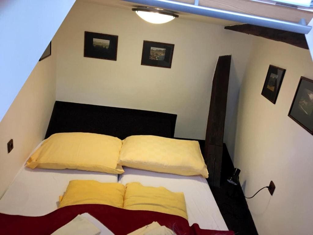 Economy Double Room room - Image 2