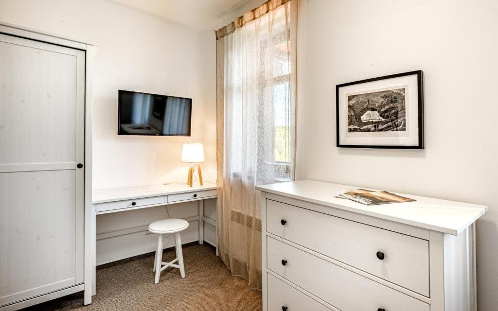 Apartment with Balcony room - Image 1