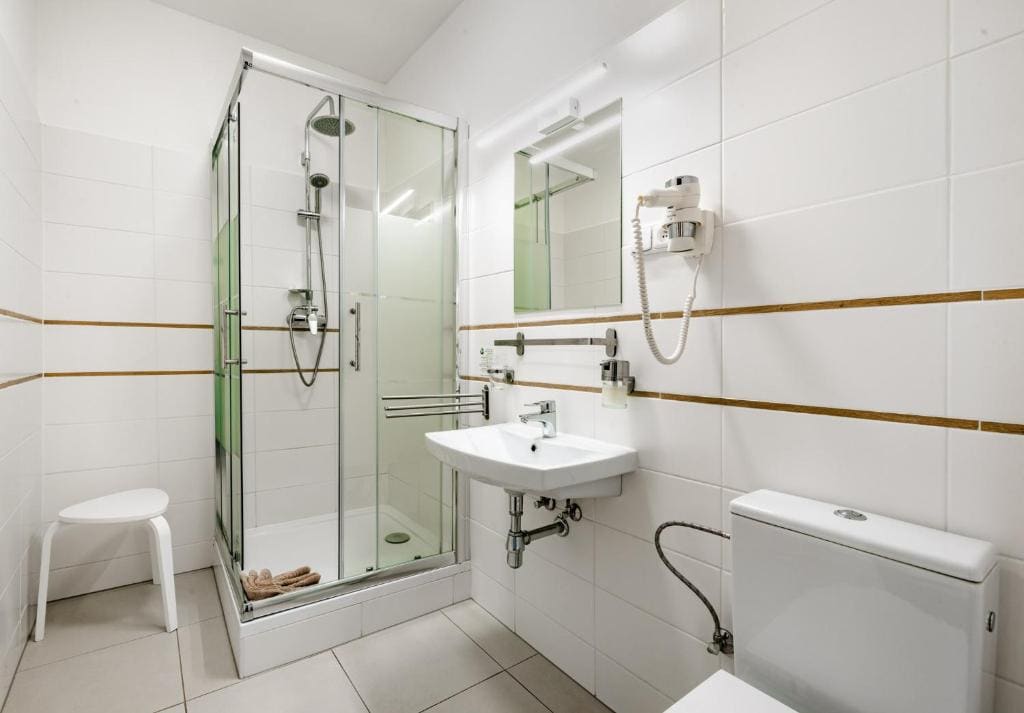 Apartment with Balcony room - Image 2