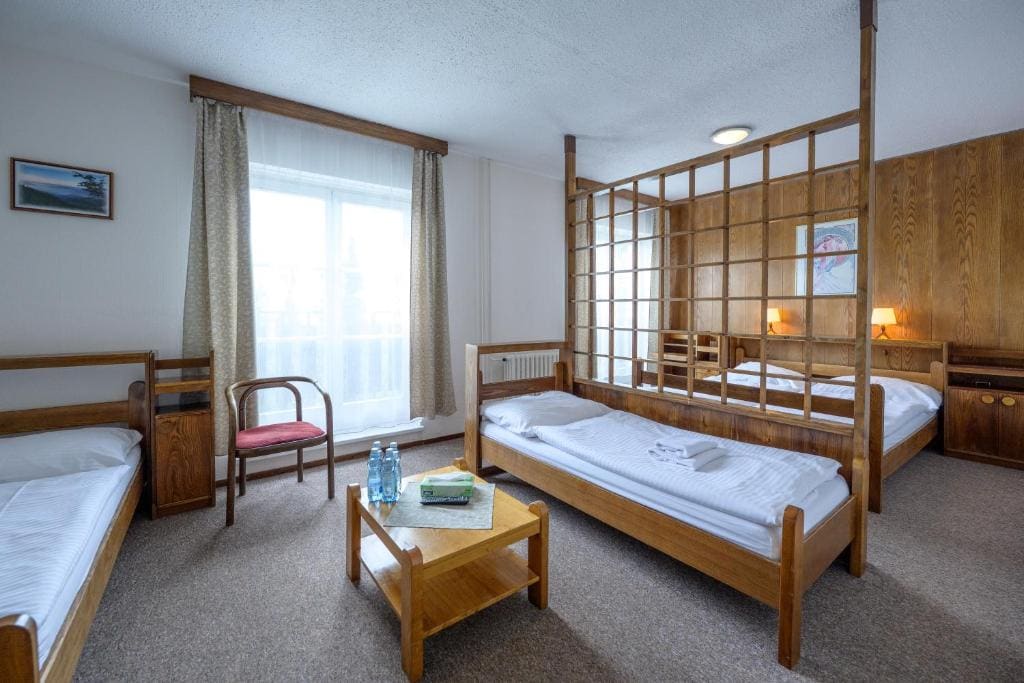 Quadruple Room with Mountain View room - Image 1