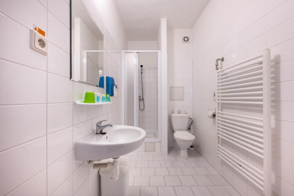 Comfort Triple Room room - Image 2