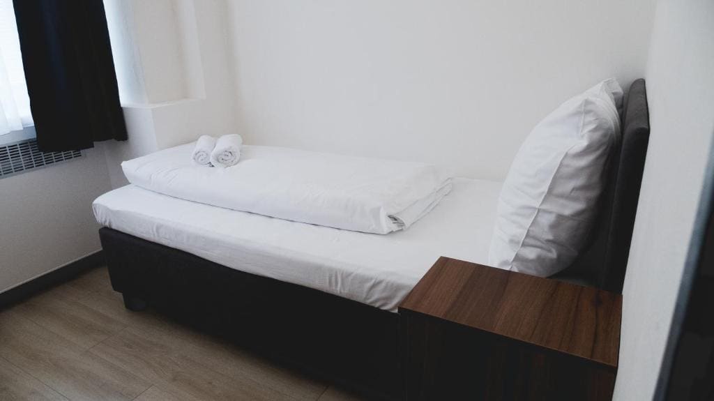 Suite room - Image 3