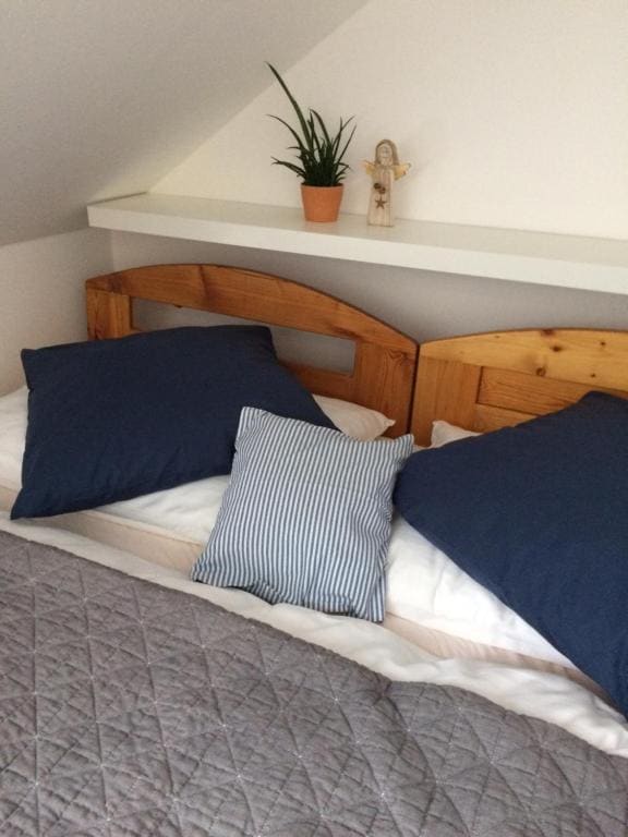 Apartment room - Image 1