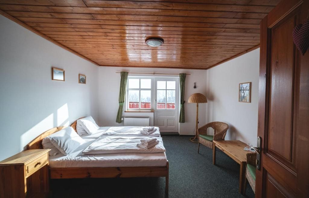 Double or Twin Room with Private Bathroom room - Image 2