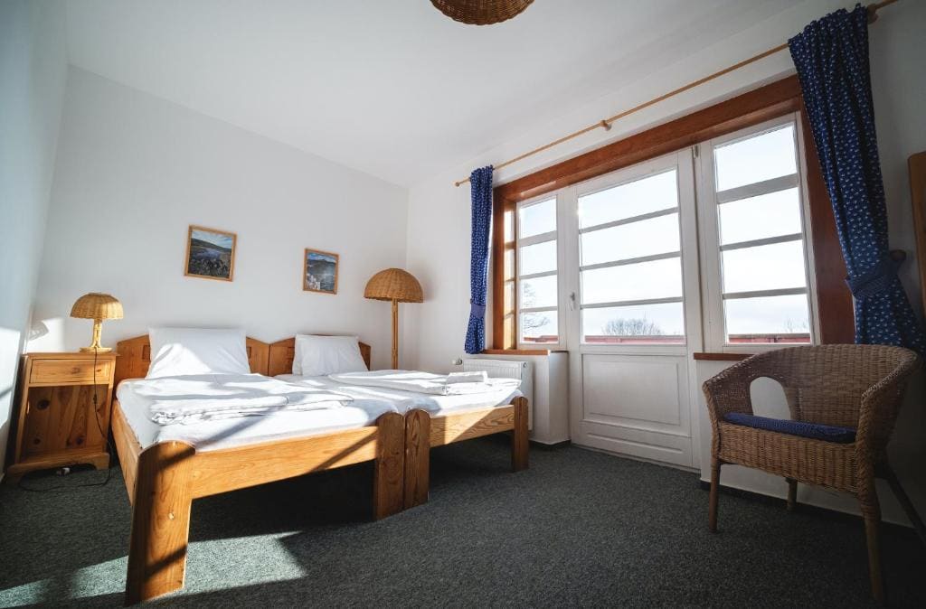 Quadruple Room with Private Bathroom room - Image 2