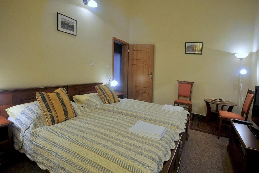 Standard Double or Twin Room room - Image 1