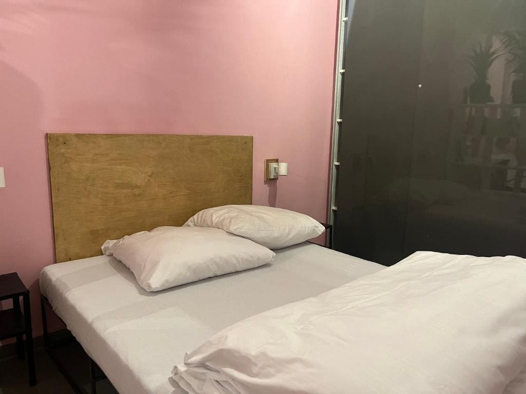 Double Room with Private Bathroom room - Image 2