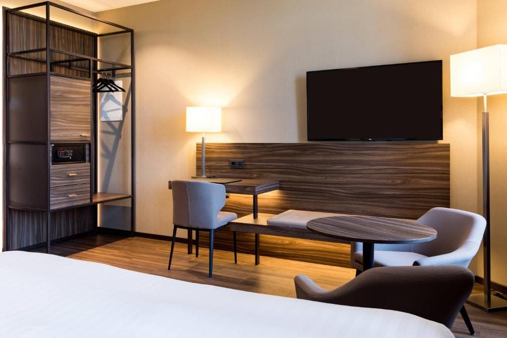 Superior King Room room - Image 2
