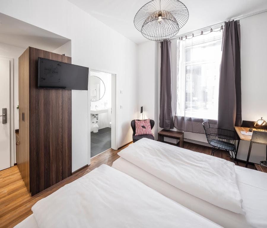 Double Room room - Image 2