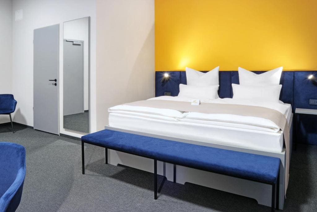 Double Room - rollstuhlgerecht room - Image 1