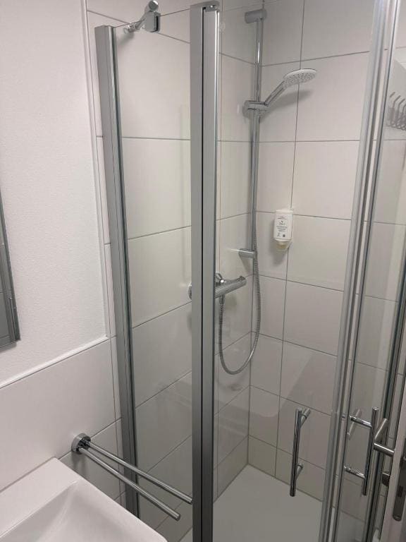 Double Room with Private Bathroom room - Image 2