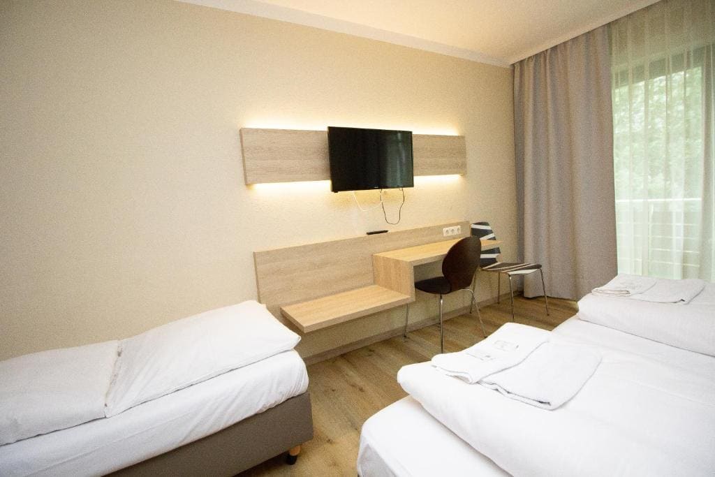 Quadruple Room room - Image 2