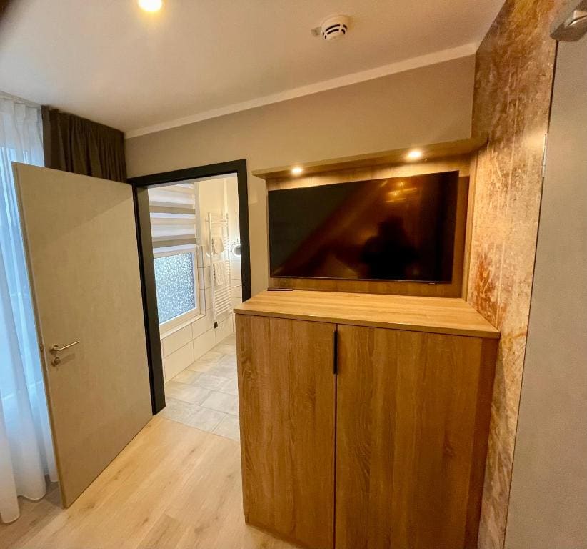 Superior Single Room room - Image 1