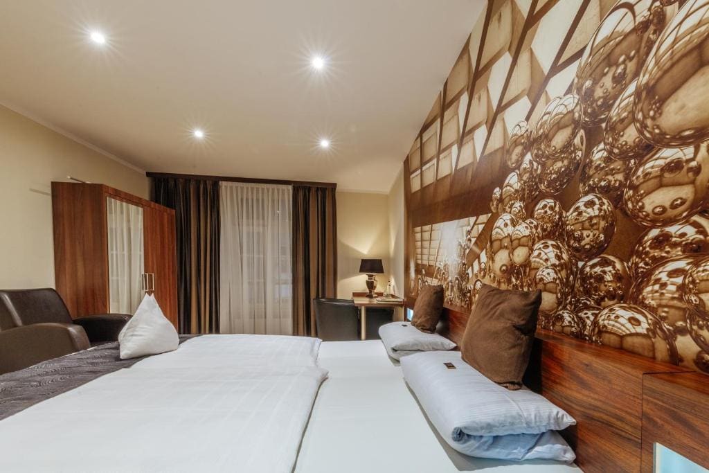 Business Double Room room - Image 2