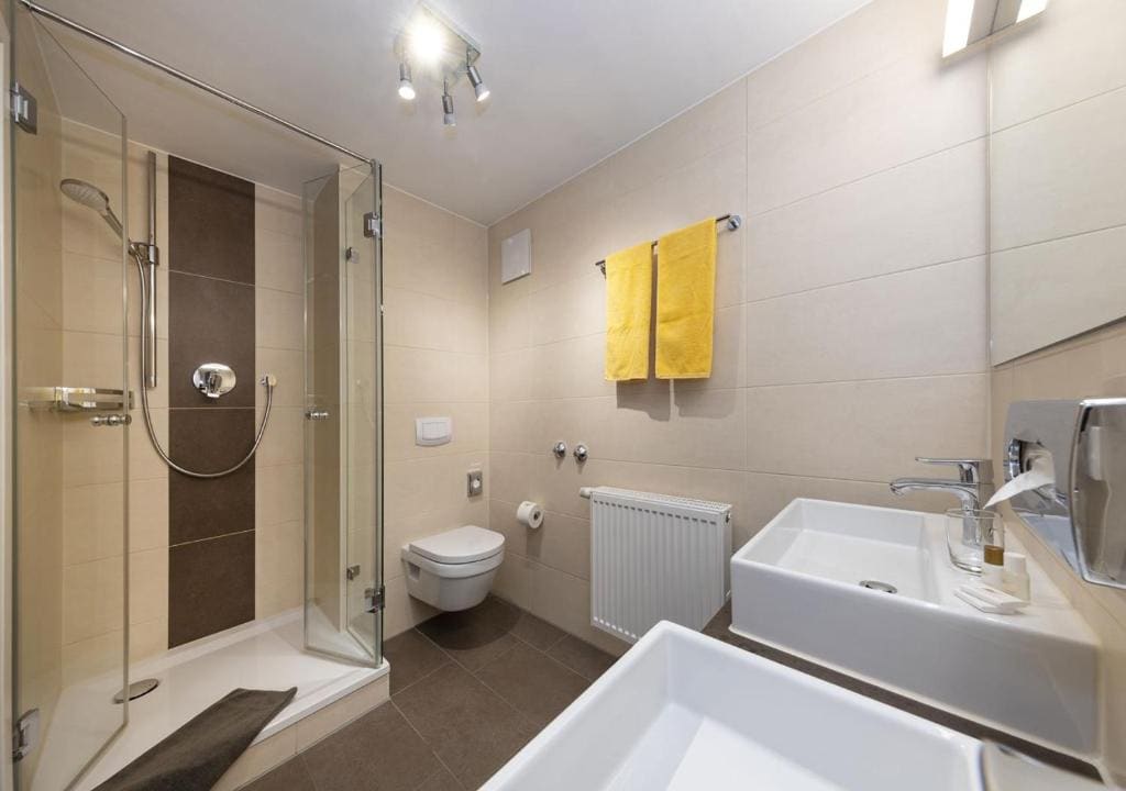 Economy Double Room room - Image 2