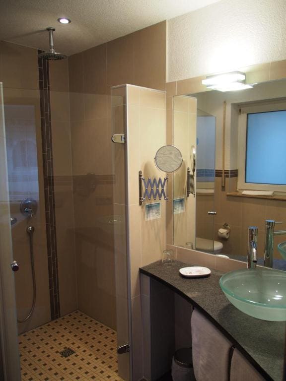 Apartment - Ground Floor room - Image 2