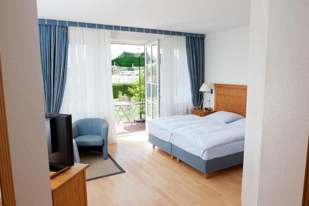 Double Room with Balcony room - Image 1