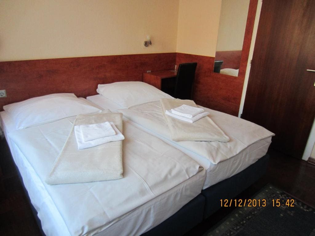 Double Room room - Image 1
