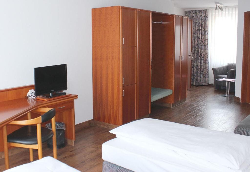 Standard Double Room room - Image 3