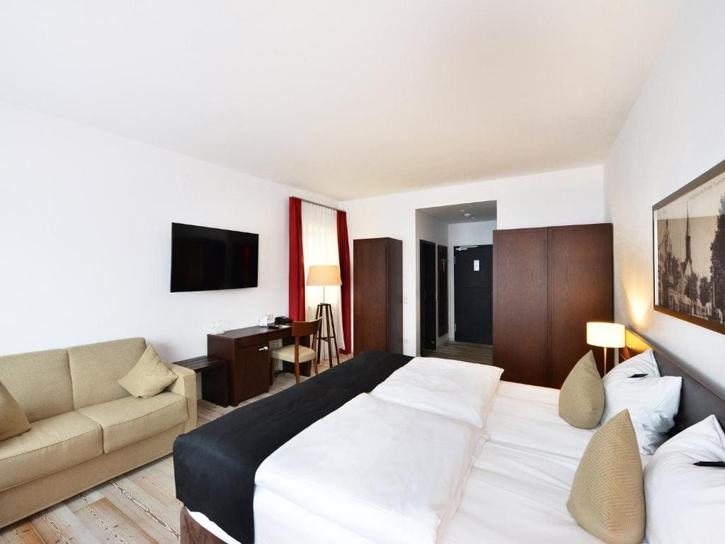 DORMERO Room room - Image 1