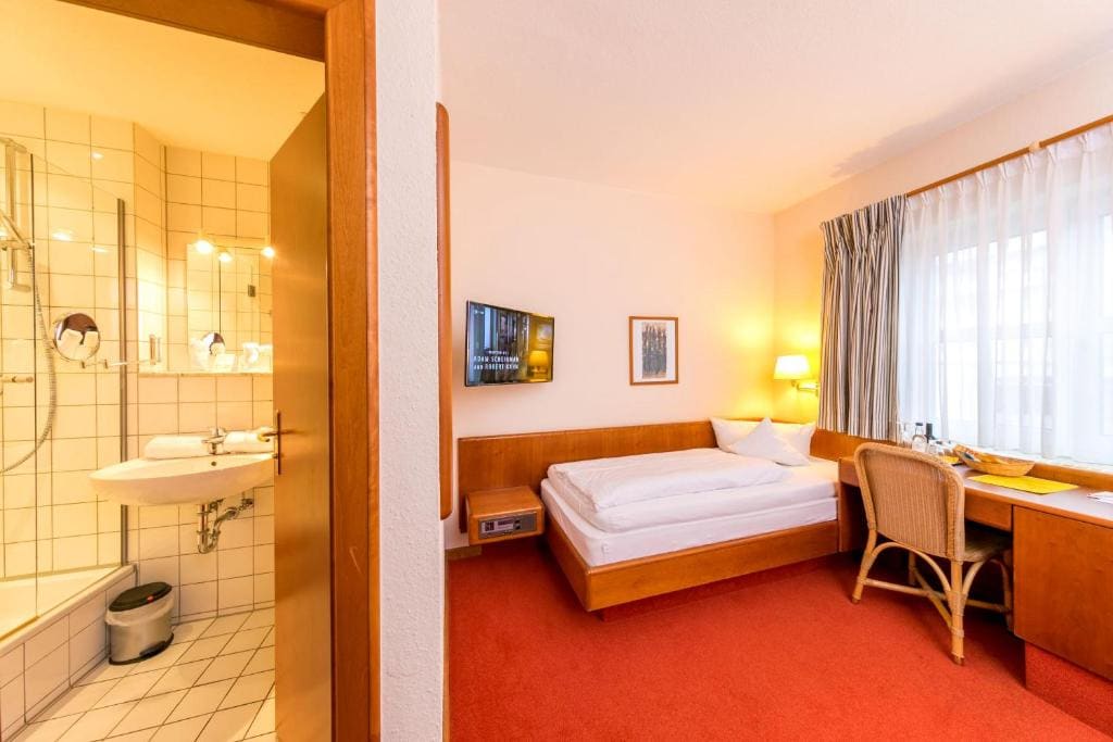 Twin Room room - Image 1
