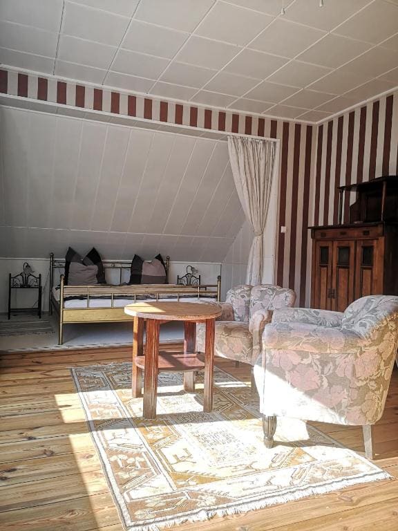 Triple Room with Shower room - Image 1