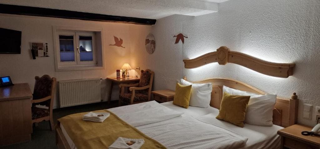 Small Double Room Basic room - Image 1